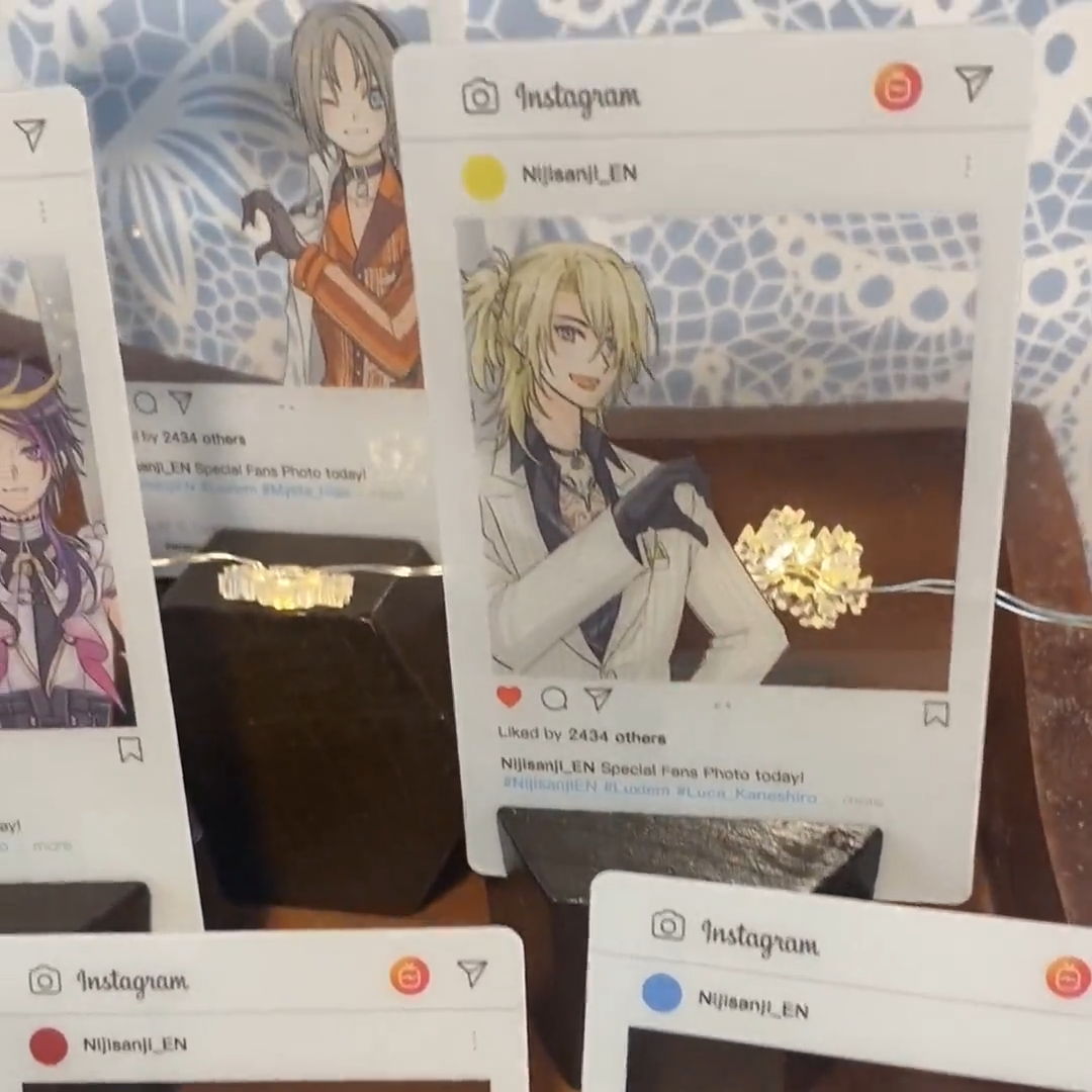 Luxiem Transparent  INS Card